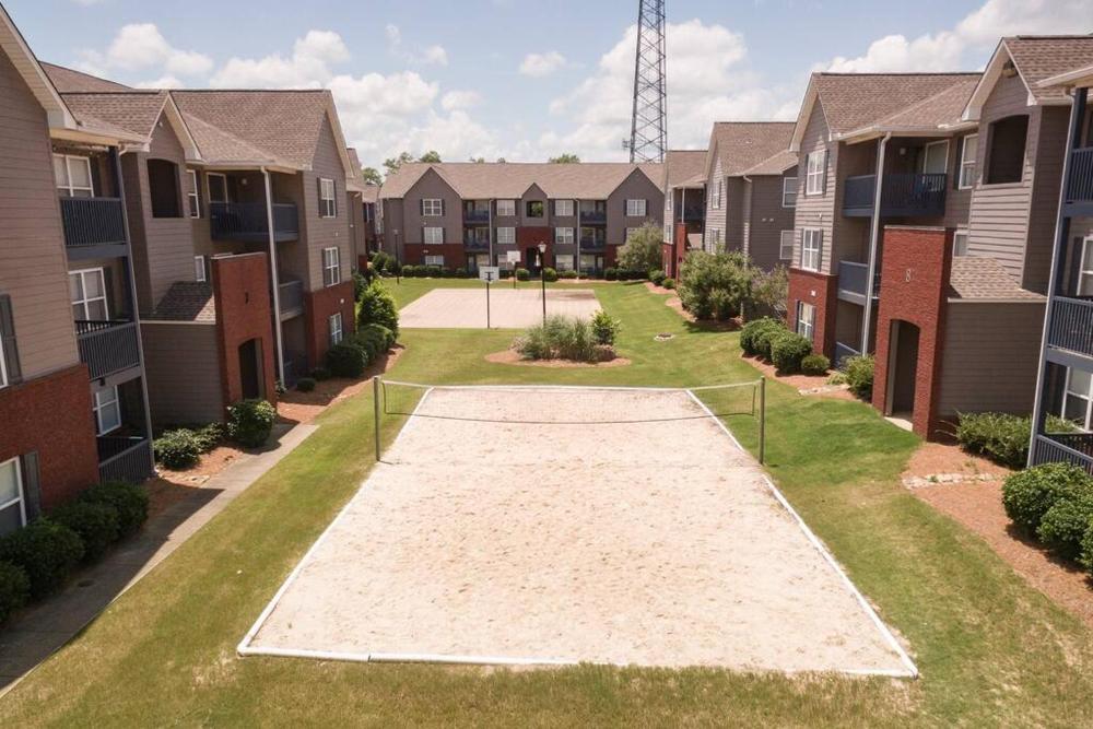 Vibrant Living Near Auburn University l 4BR 4BA